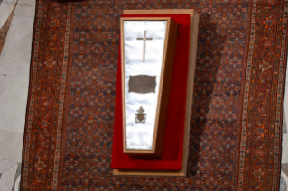 6-Closing of the Coffin of the Roman Pontiff Francis